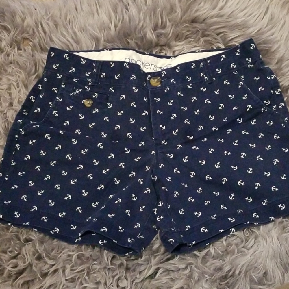 3/22!!! Dockers Shorts